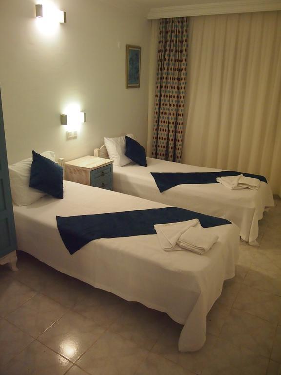 Ozcem Apart Fethiye Exterior foto